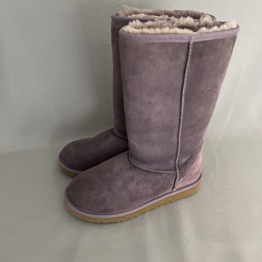 Womens UGG Boots Classic Tall Purple Sheepskin Suede Wool Boho Malibu Sz 6 Fits7 - Picture 9 of 16